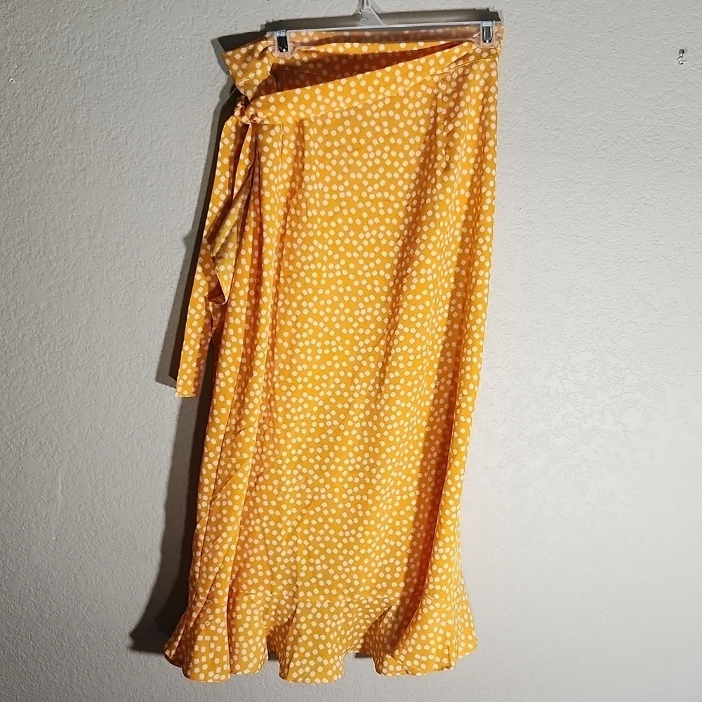 Shein Skirt Long Maxi Floral Golden Yellow Large